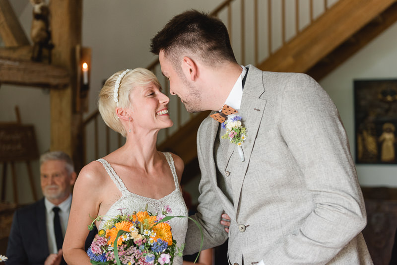 Heiraten_am_See_Hochzeitsfotograf_Seehotel_Neuklostersee