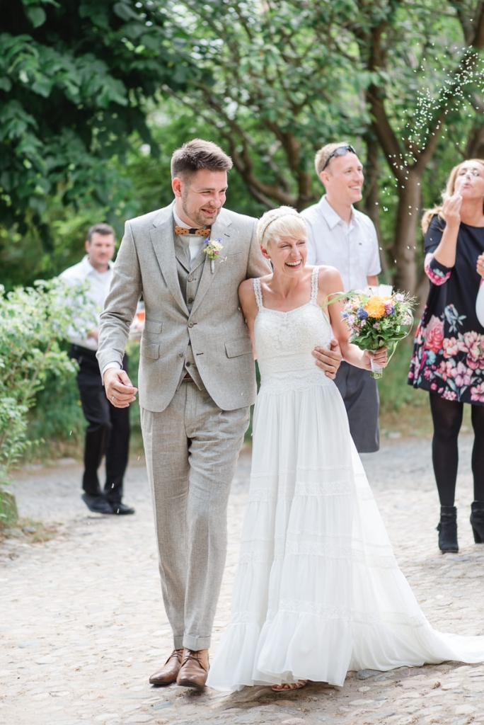 Heiraten_am_See_Hochzeitsfotograf_Seehotel_Neuklostersee